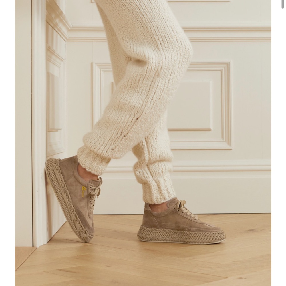 Christian Louboutin Tan Suede Platform Sneakers - Picture 2 of 9